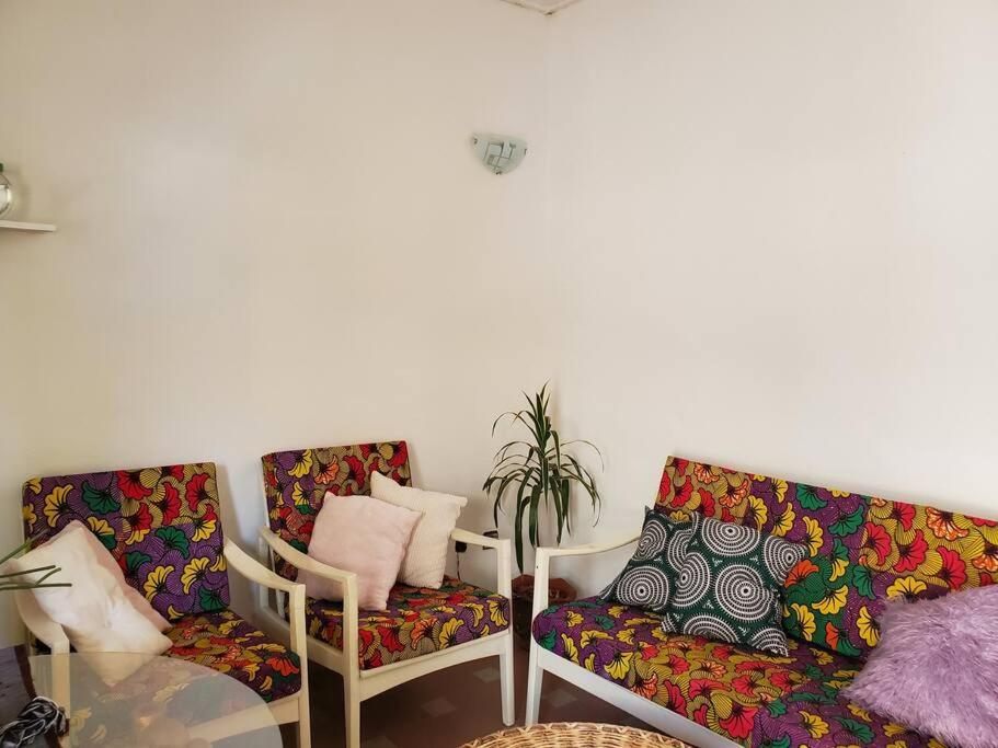 Maison Fleurie Ouidah Extérieur photo