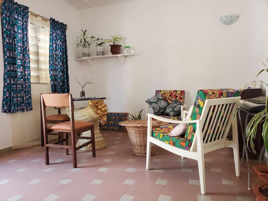 Maison Fleurie Ouidah Extérieur photo