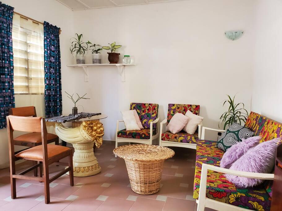 Maison Fleurie Ouidah Extérieur photo
