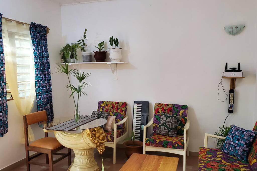 Maison Fleurie Ouidah Extérieur photo